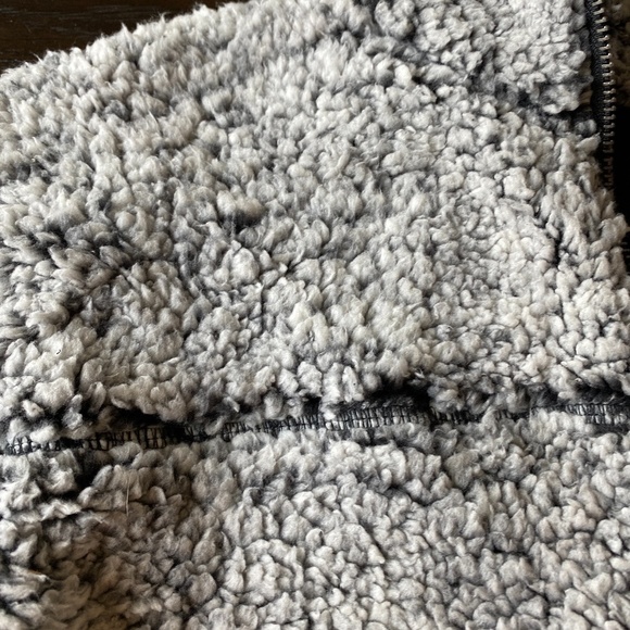 Half zip - Picture 4 of 4